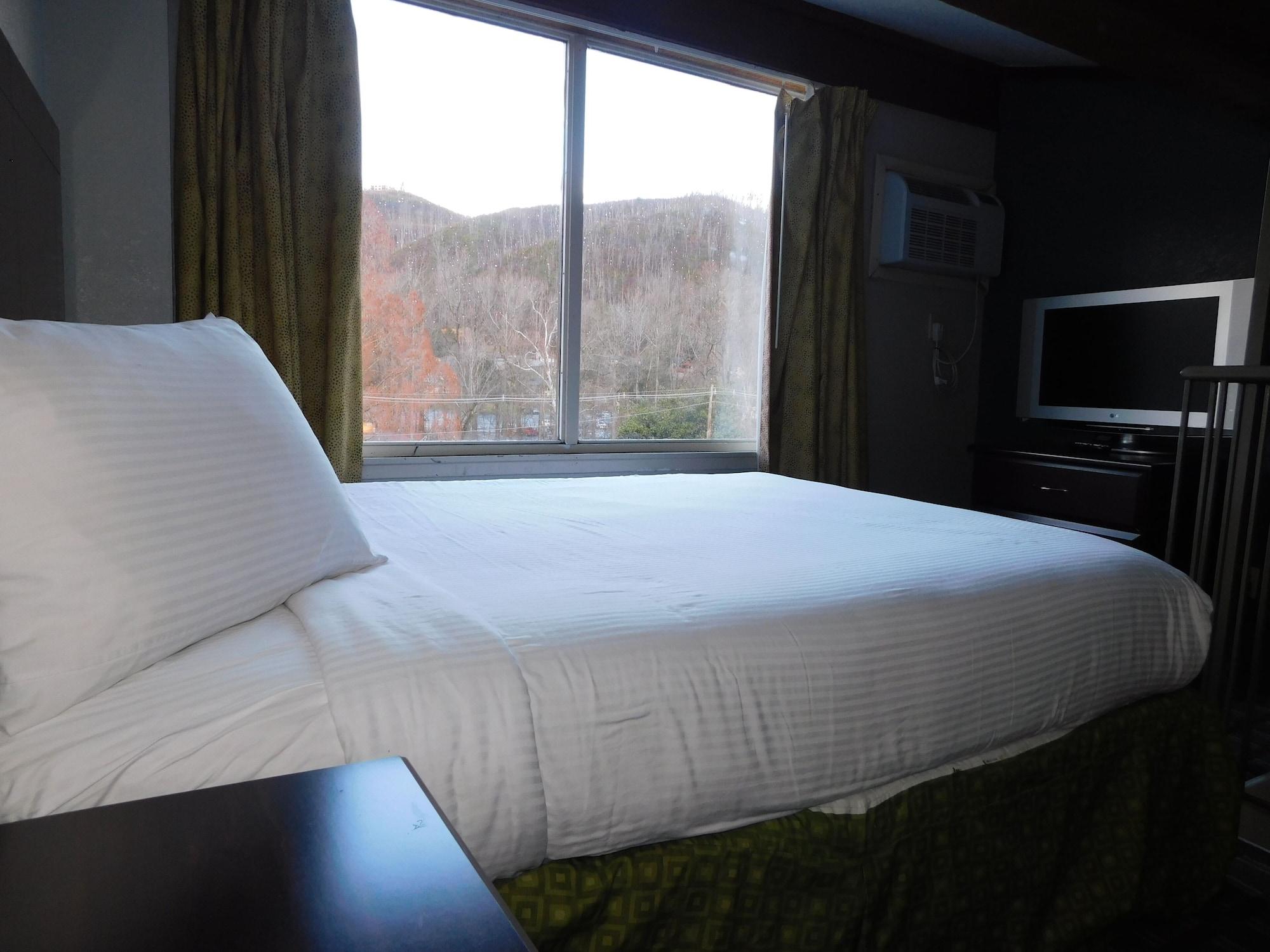 Days Inn & Suites By Wyndham Downtown Gatlinburg Parkway Zewnętrze zdjęcie