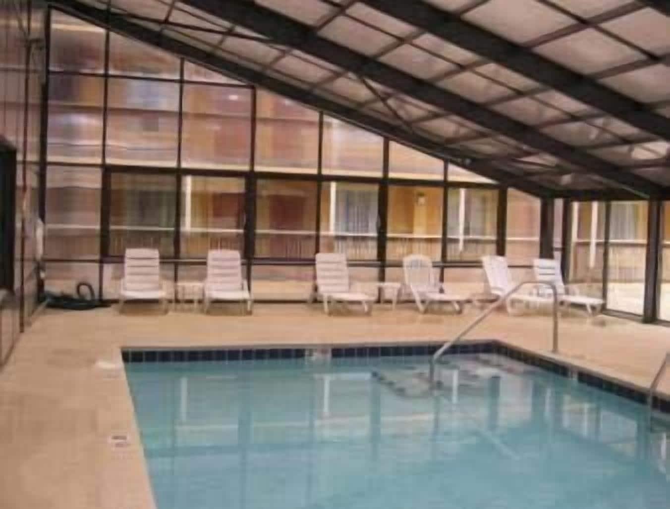 Days Inn & Suites By Wyndham Downtown Gatlinburg Parkway Zewnętrze zdjęcie
