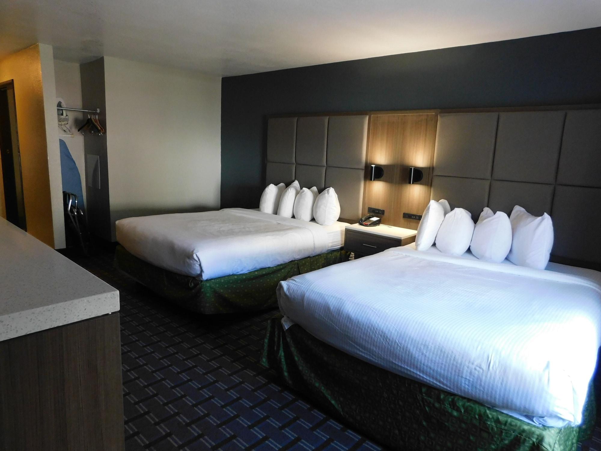 Days Inn & Suites By Wyndham Downtown Gatlinburg Parkway Zewnętrze zdjęcie