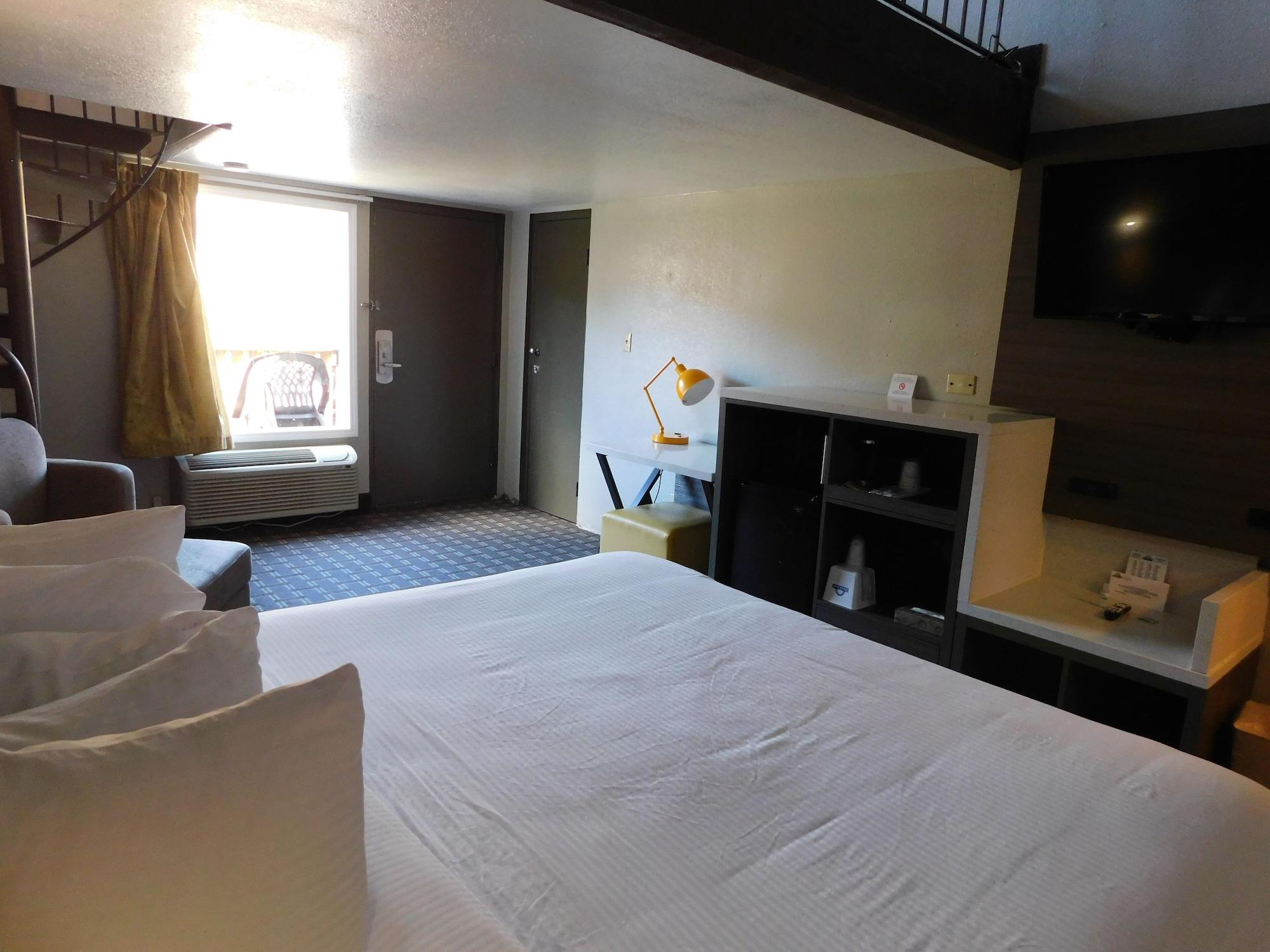 Days Inn & Suites By Wyndham Downtown Gatlinburg Parkway Zewnętrze zdjęcie