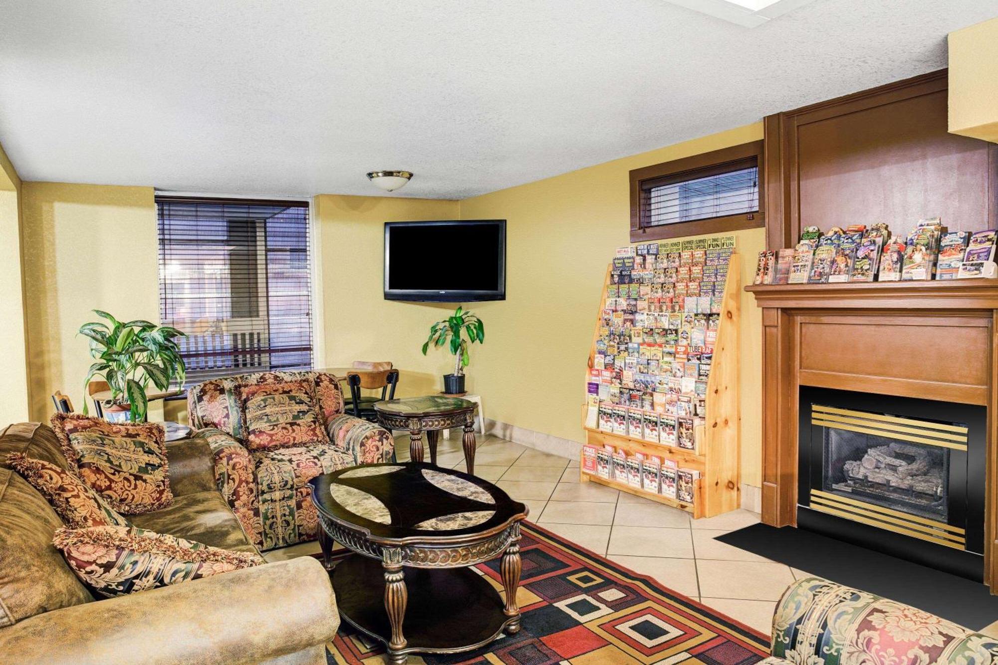 Days Inn & Suites By Wyndham Downtown Gatlinburg Parkway Zewnętrze zdjęcie