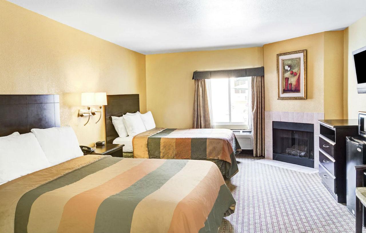 Days Inn & Suites By Wyndham Downtown Gatlinburg Parkway Zewnętrze zdjęcie